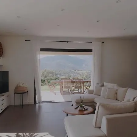 Pour 8 Avec Piscine Βίλα *