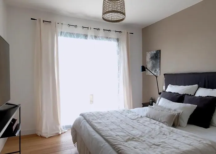 Pour 8 Avec Piscine Villa