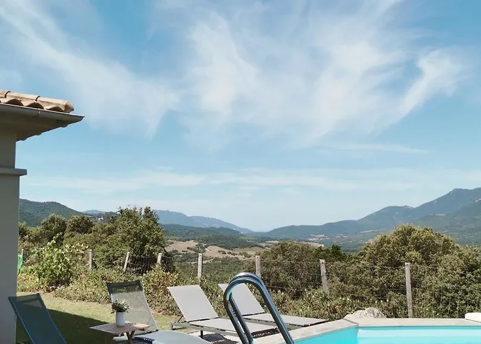 Pour 8 Avec Piscine * Compoli